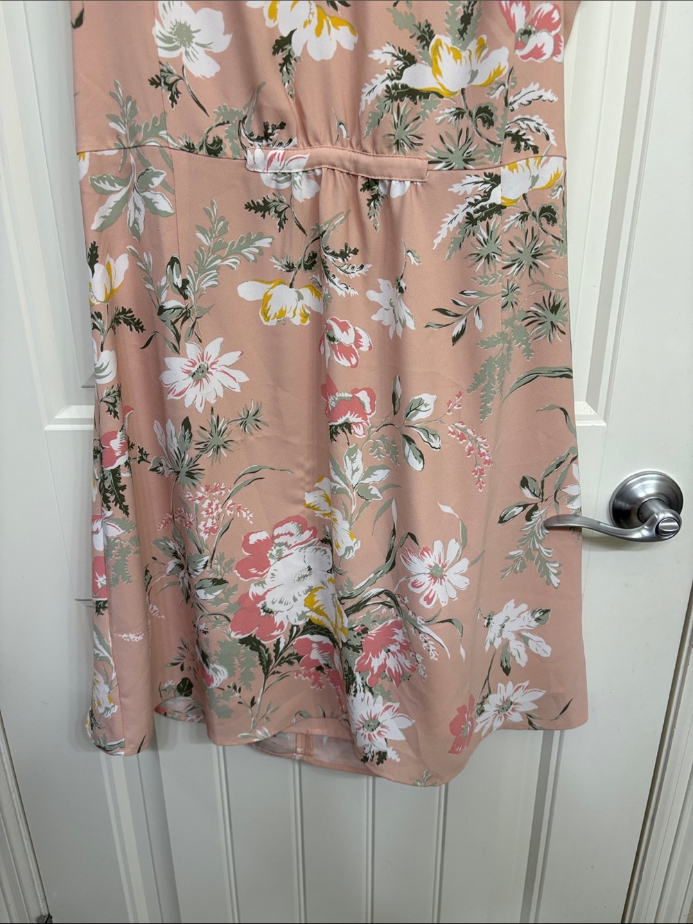 LOFT Peach Floral V-Neck Ruffle Sleeve Dress - Picture 3 of 9